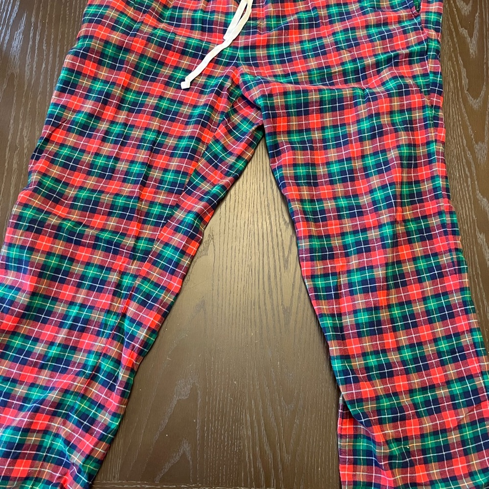 Vineyard Vines Plaid Pajama pants - Picture 3 of 4